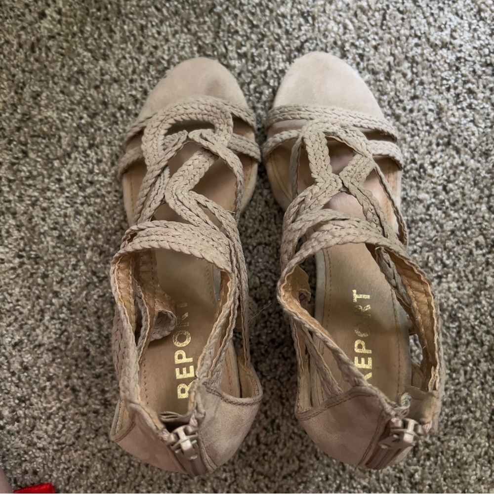 Report Heels - Picture 3 of 7